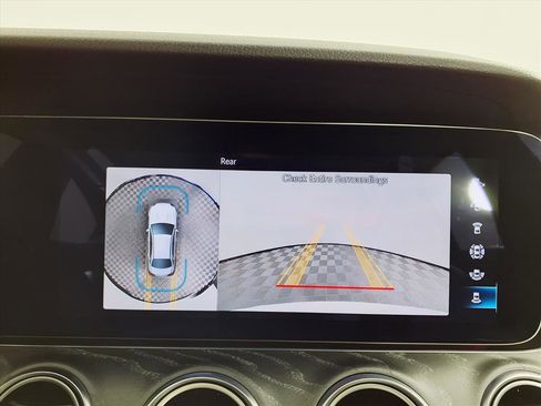 Used 2022 Mercedes-Benz E 350 Sedan image 19