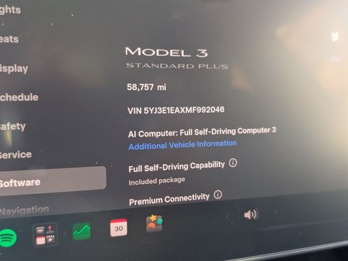Used 2021 Tesla Model 3 Standard Range Plus RWD image 17