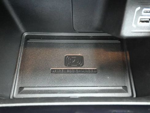 Used 2022 Jeep Compass Latitude w/ Sun and Sound Group AWD/4WD image 23
