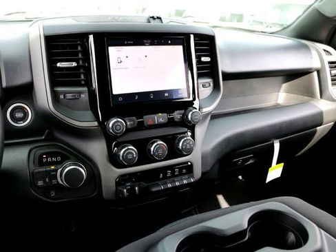 New 2026 RAM 1500 Express AWD/4WD image 13