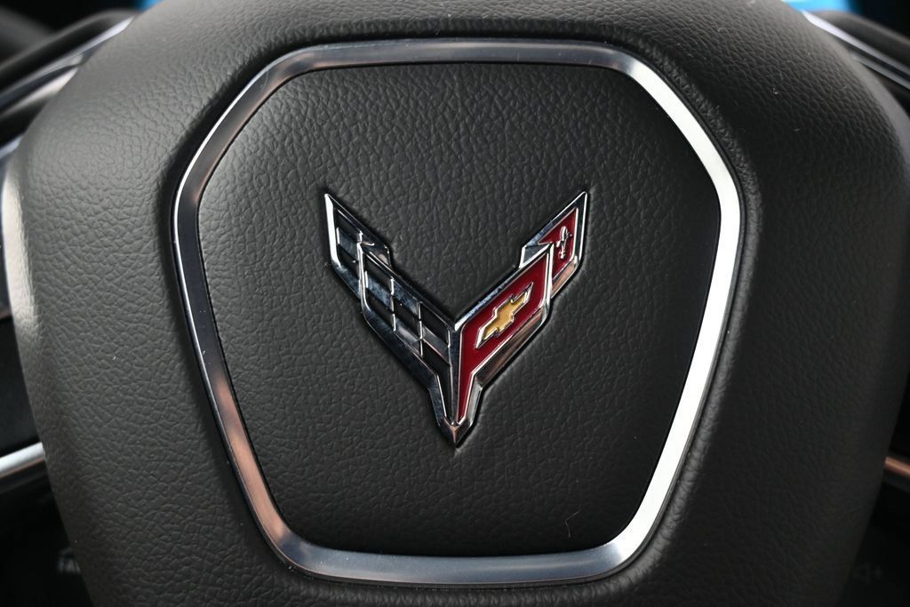 Used 2023 Chevrolet Corvette Stingray Preferred Conv w/ 2LT RWD image 22