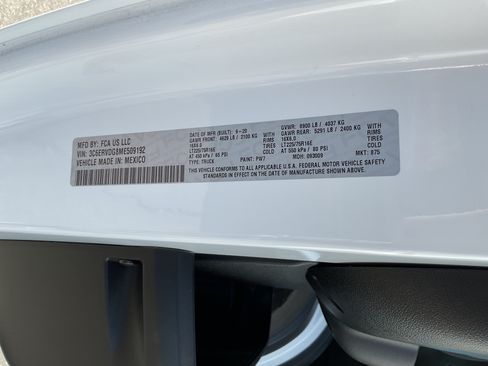 Used 2021 RAM ProMaster 2500 w/ Convenience Group FWD image 13