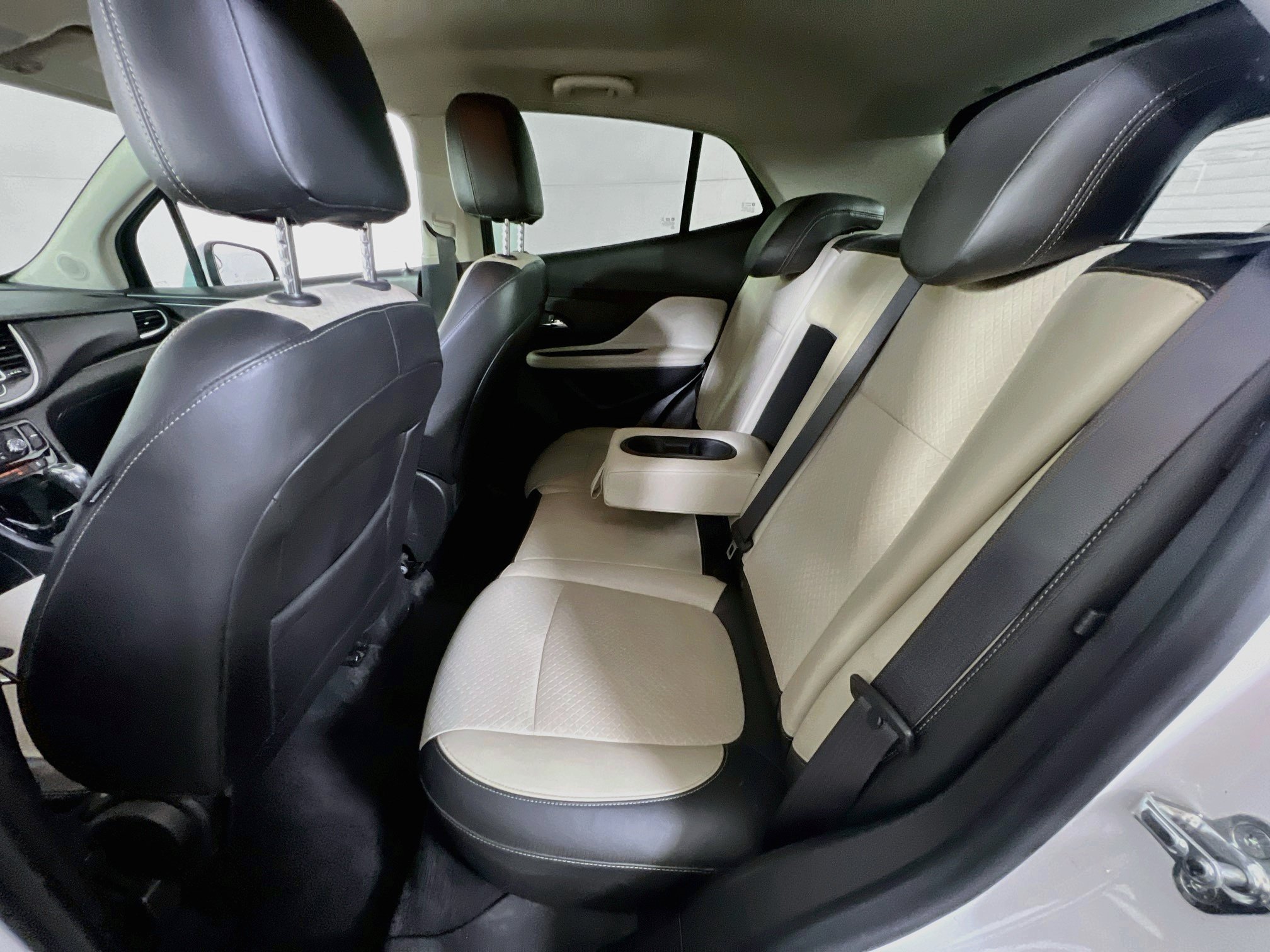 Used 2018 Buick Encore Preferred AWD/4WD image 22