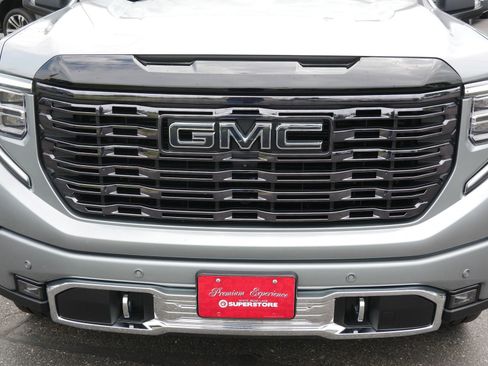 Used 2025 GMC Sierra 1500 Denali Ultimate AWD/4WD image 8