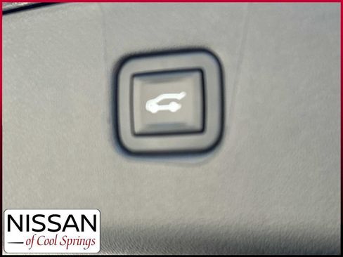 Used 2021 Chevrolet Blazer LT FWD image 15