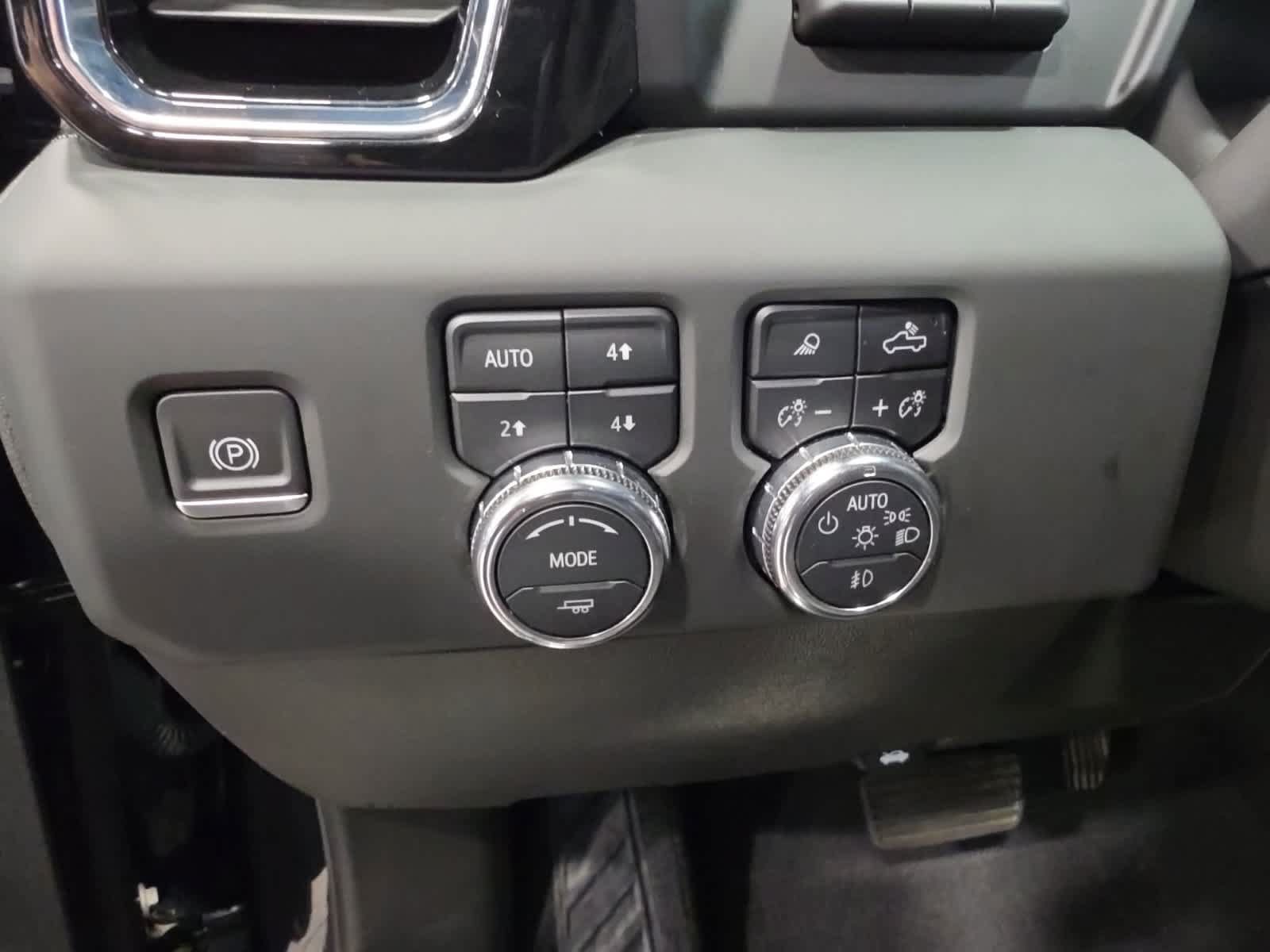 Used 2023 GMC Sierra 1500 Denali AWD/4WD image 25