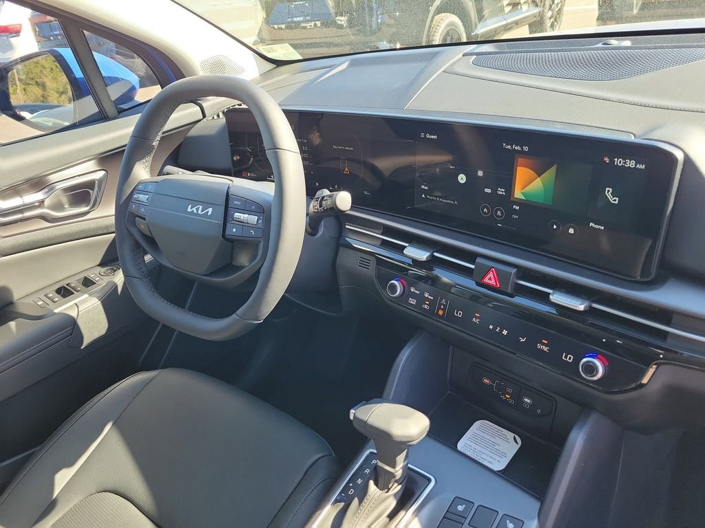 New 2026 Kia Sportage SX FWD image 8