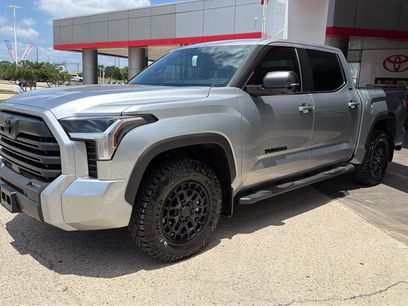 New 2026 Toyota Tundra SR5