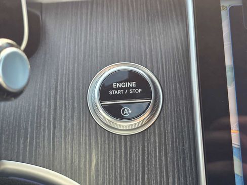Used 2024 Mercedes-Benz CLE 300 4MATIC Coupe image 31