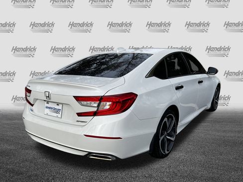 Used 2019 Honda Accord Sport image 9