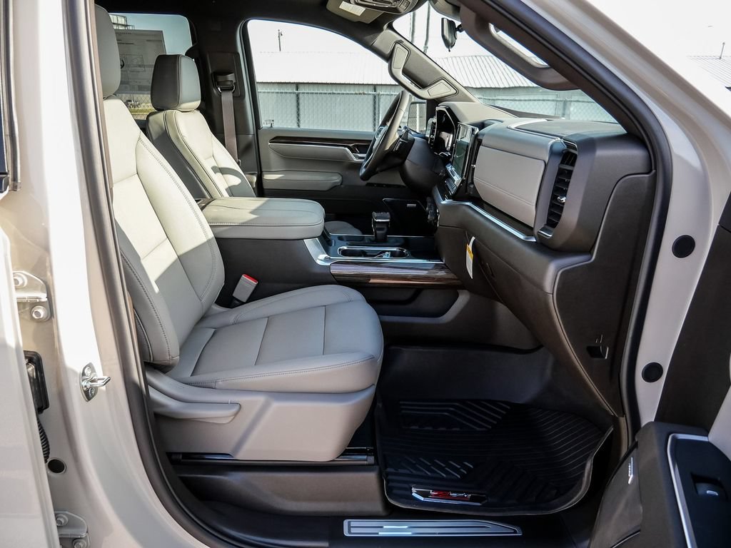 New 2026 Chevrolet Silverado 1500 RST w/ RST All Star Premium Package AWD/4WD image 15