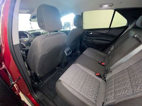 Used 2024 Chevrolet Equinox LT w/ LPO, Floor Liner Package FWD image 29