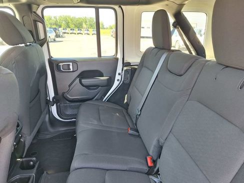 Used 2023 Jeep Wrangler Unlimited Sport AWD/4WD image 12