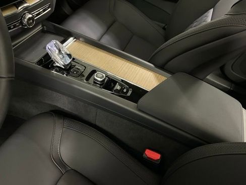 New 2026 Volvo XC60 T8 Plus w/ Protection Package Premier image 17