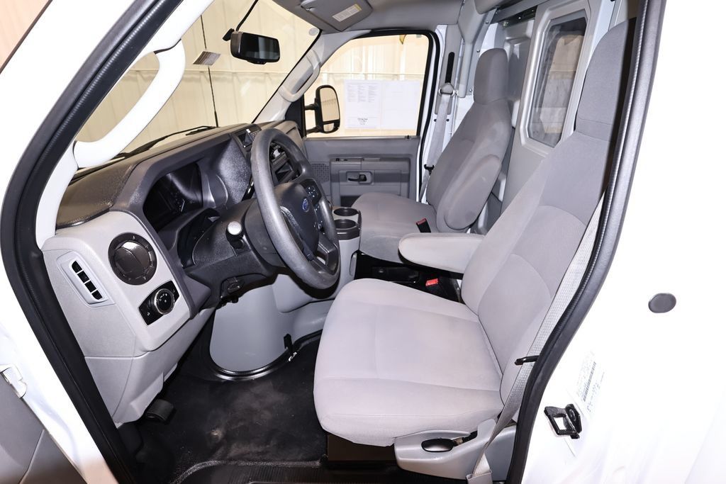 Certified 2024 Ford E-350 and Econoline 350 Super Duty w/ Power Windows & Locks Group RWD image 15
