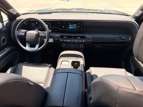 Used 2026 Hyundai Palisade Calligraphy FWD image 13