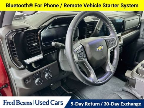 Used 2023 Chevrolet Silverado 1500 LT AWD/4WD image 14