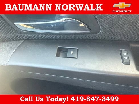 Used 2015 Chevrolet Cruze LT FWD image 32