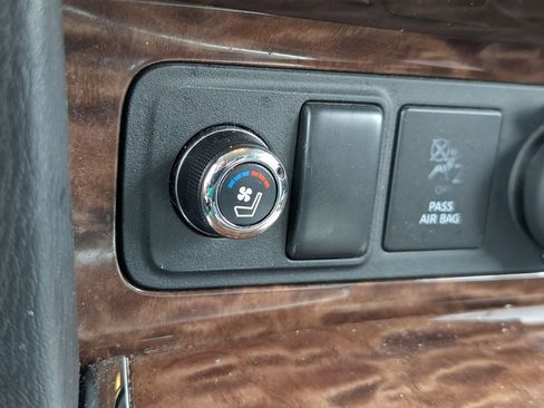 Used 2018 Nissan Armada Platinum w/ Captain Seat Package image 17