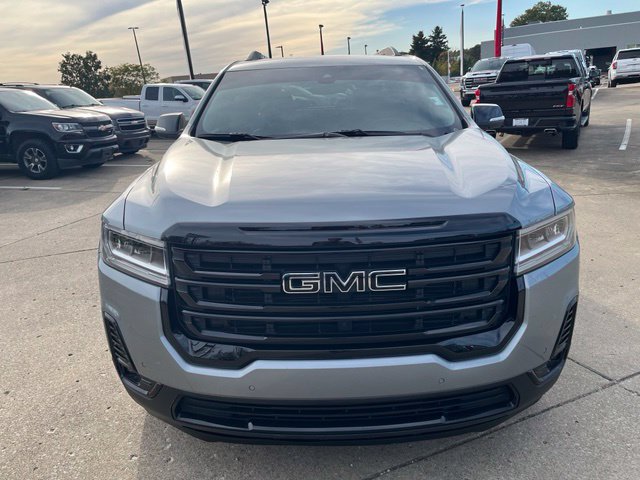 Certified 2023 GMC Acadia SLT w/ Elevation Edition AWD/4WD image 11