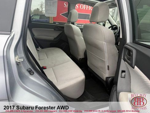 Used 2017 Subaru Forester 2.5i Premium w/ All-Weather Package AWD/4WD image 27