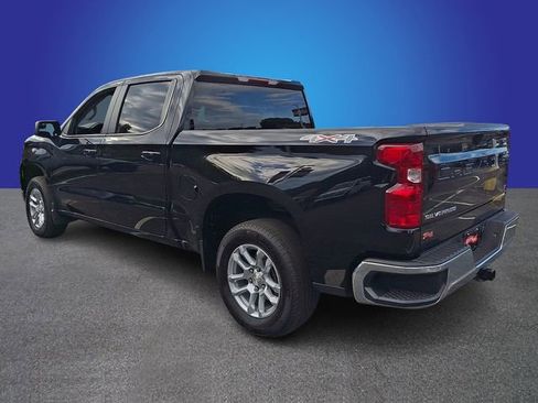 Used 2023 Chevrolet Silverado 1500 LT AWD/4WD image 6