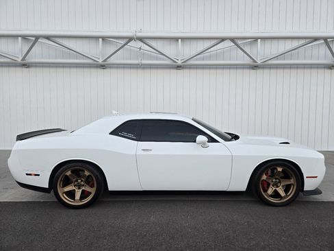 Used 2016 Dodge Challenger SRT Hellcat image 7