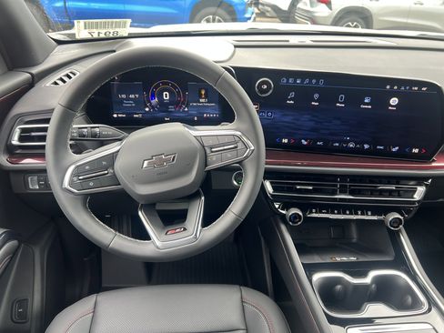 New 2026 Chevrolet Traverse Z71 w/ LPO, Floor Liner Package image 5