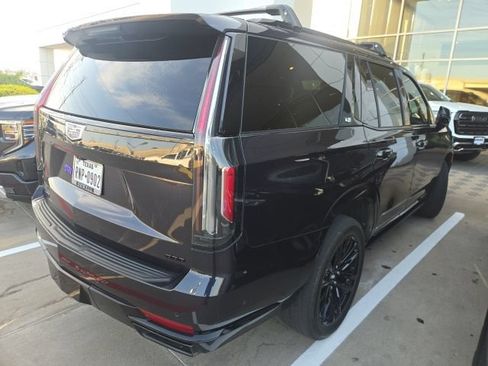 Used 2022 Cadillac Escalade Sport w/ Touring Package AWD/4WD image 4