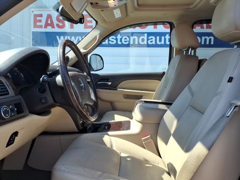 Used 2013 GMC Yukon XL Denali AWD/4WD image 8