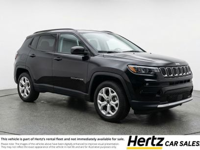 Used 2025 Jeep Compass Latitude