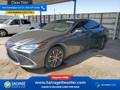 Used 2022 Lexus ES 300h w/ Premium Package