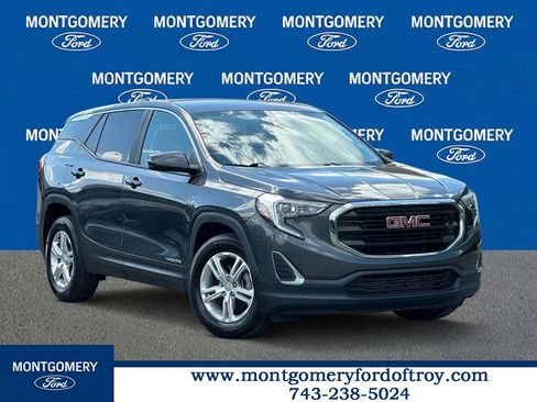 Used 2021 GMC Terrain SLE FWD image 1