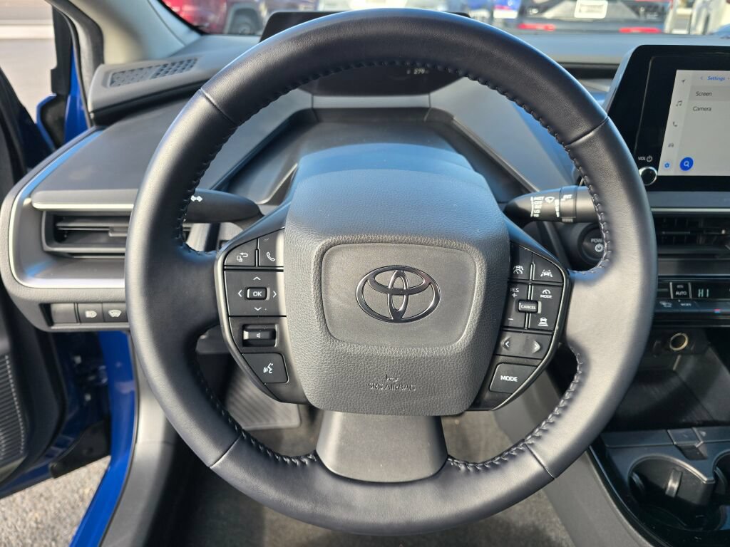 Used 2023 Toyota Prius LE FWD image 19