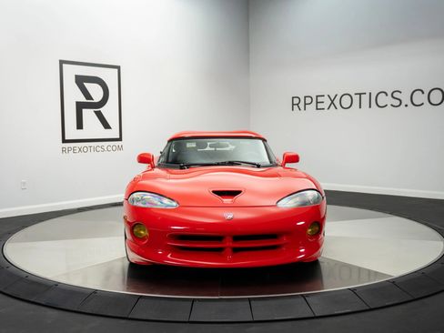 Used 2002 Dodge Viper RT/10 image 2