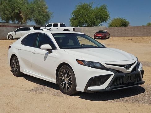 Used 2023 Toyota Camry SE w/ Protection Package (Q2) (TMS) FWD image 6