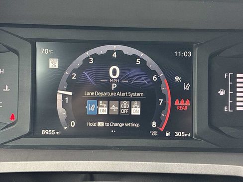 Used 2025 Toyota Tacoma SR5 AWD/4WD image 10