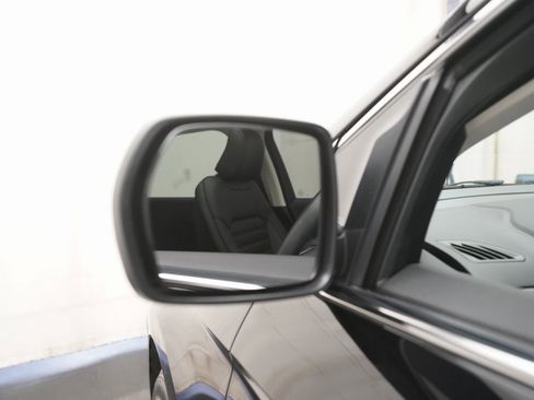 Used 2024 Ford Edge SEL w/ Convenience Package image 25