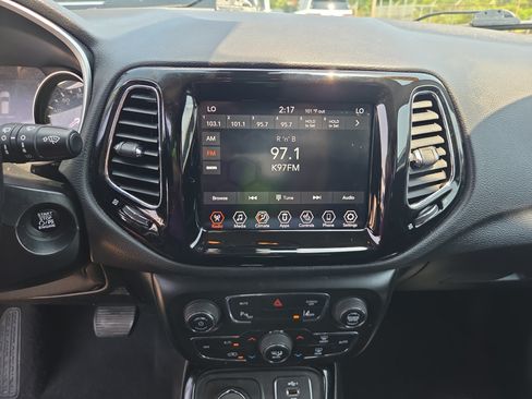 Used 2021 Jeep Compass Limited AWD/4WD image 14