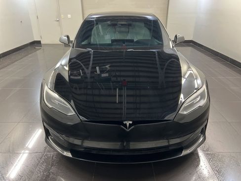 Used 2022 Tesla Model S Plaid image 2