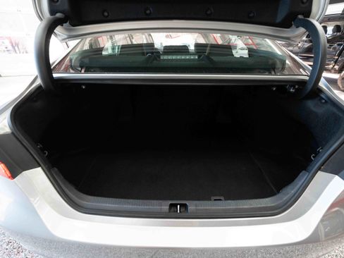 Used 2024 Toyota Camry SE image 27