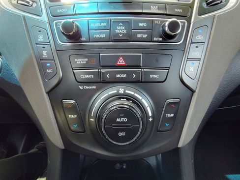 Used 2017 Hyundai Santa Fe FWD w/ Cargo Package image 21