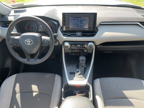Used 2021 Toyota RAV4 XLE AWD/4WD image 15