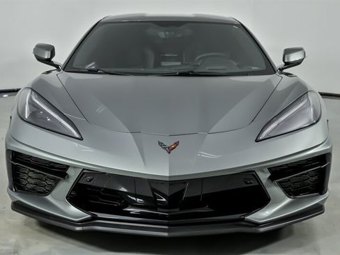 Used 2023 Chevrolet Corvette Stingray Preferred Cpe w/ Z51 Performance Package RWD image 3