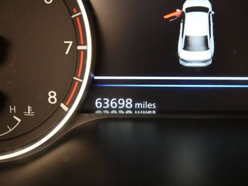 Used 2024 Nissan Altima 2.5 SR FWD image 17