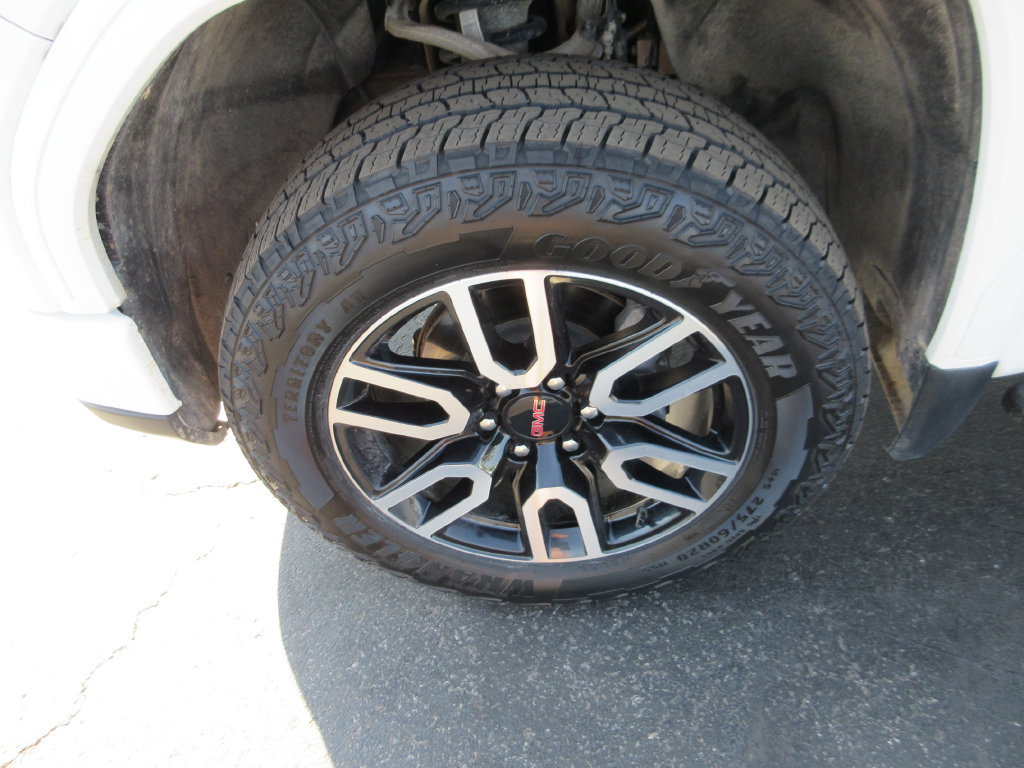 Certified 2025 GMC Sierra 1500 AT4 w/ AT4 Premium Package AWD/4WD image 14