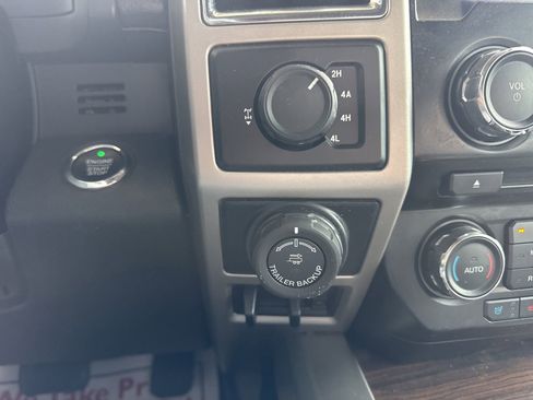 Used 2016 Ford F150 Lariat w/ Equipment Group 501A Mid AWD/4WD image 32