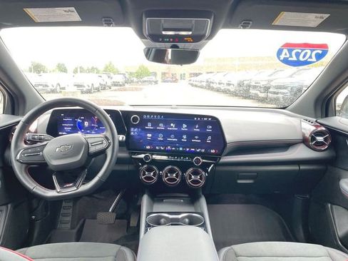 Used 2024 Chevrolet Blazer EV RS AWD/4WD image 18