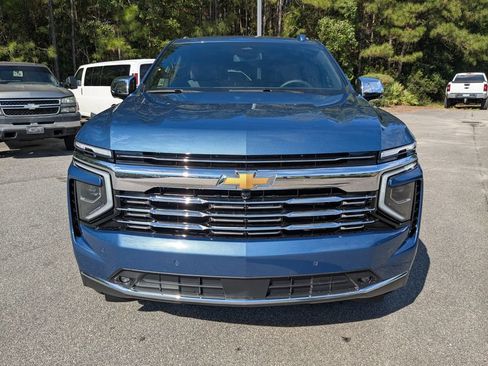 New 2026 Chevrolet Suburban Premier w/ Sun And Tow Package image 9