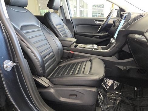 Used 2024 Ford Edge SEL w/ Convenience Package AWD/4WD image 3
